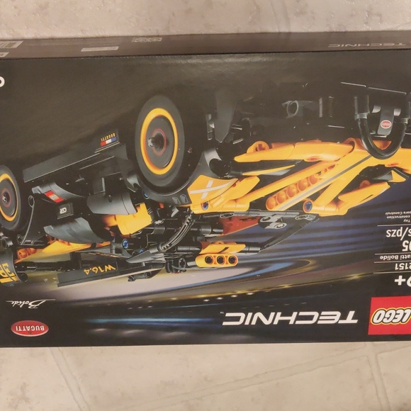 New!Bugatti Yellow and Black Building Sets & Blocks - Picture 4 of 8
